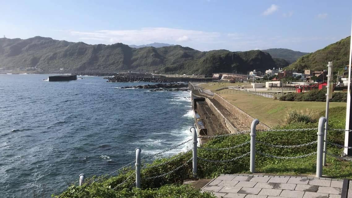 人與海的距離