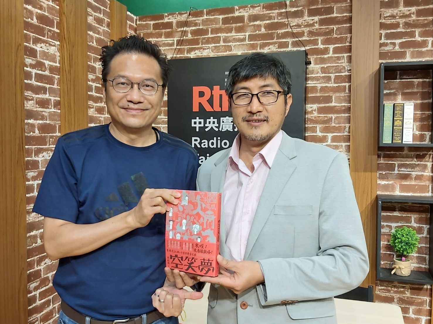 令人驚豔的台灣偶戲故事／專訪作家邱祖胤