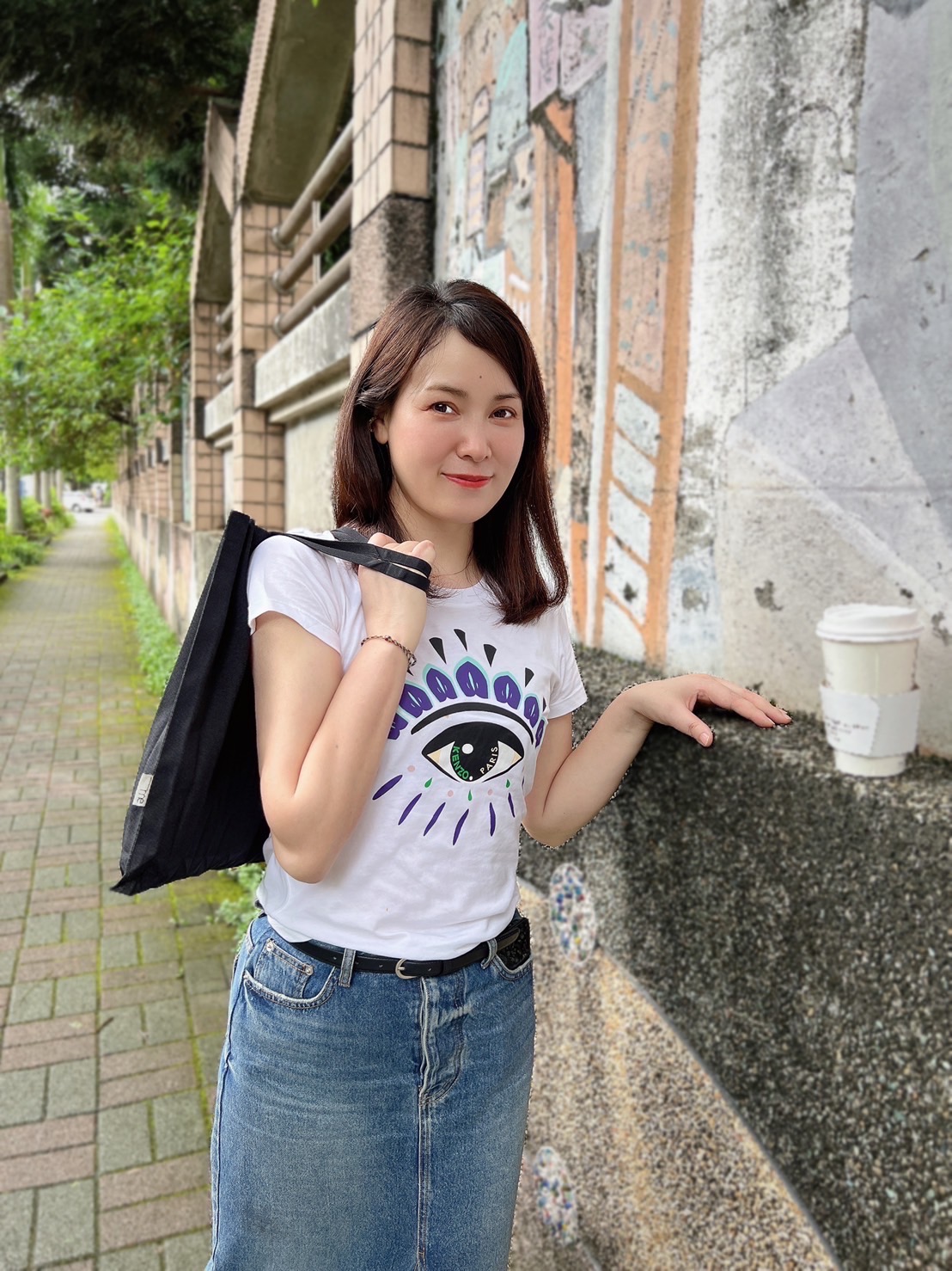 張曉慶認真生活，努力學習，為事業打拼