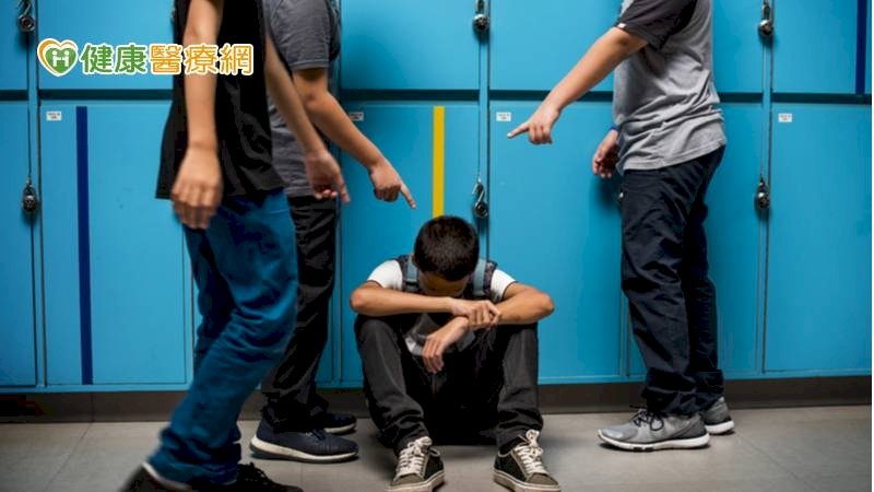 從黑暗榮耀看校園霸凌