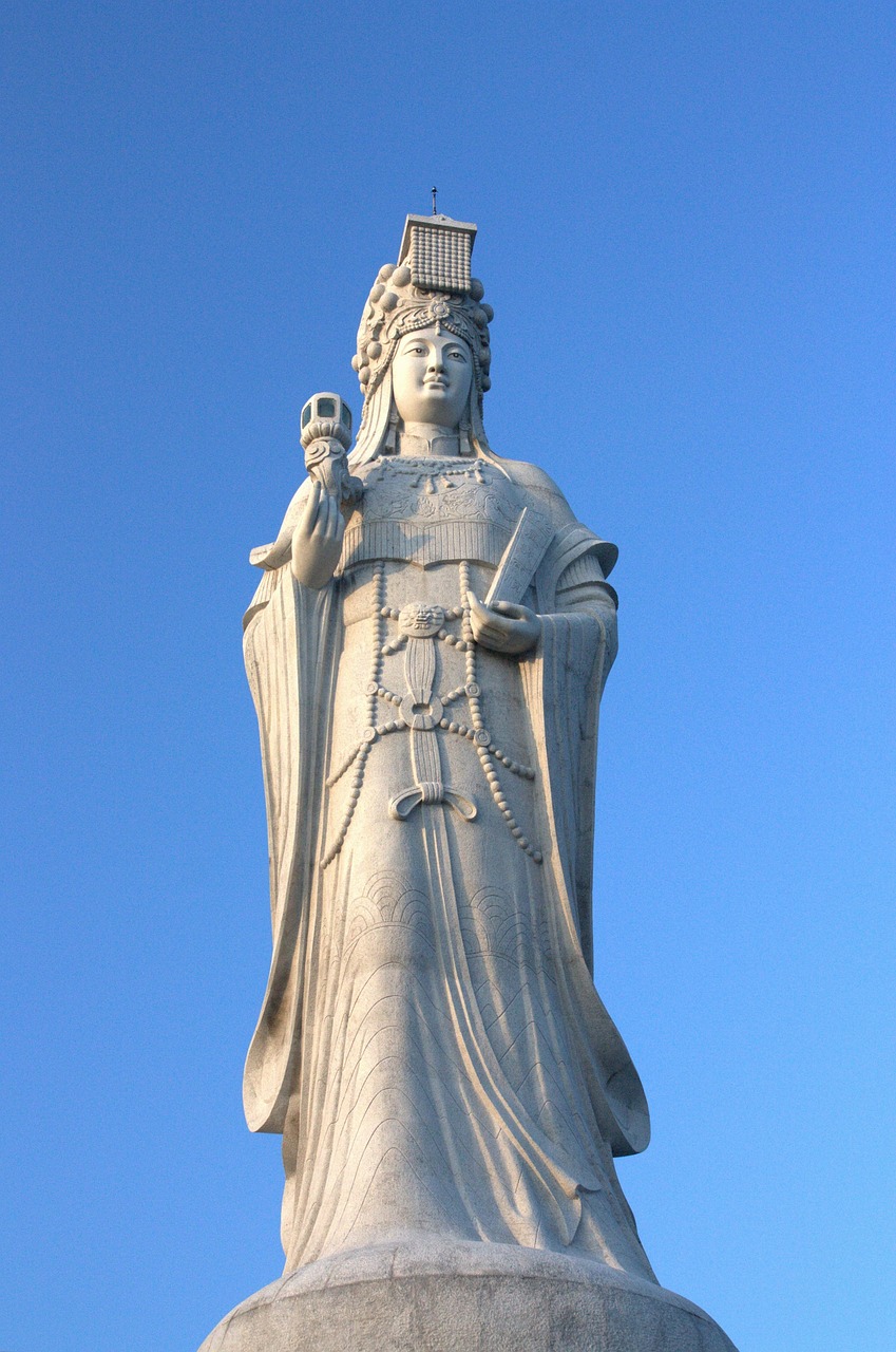 林默娘製的那盞海洋明燈