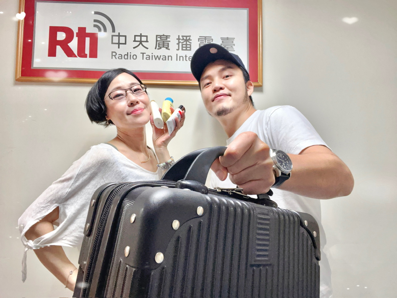 彩妝師幫賴副總統裝扮宣傳照談政治人物的時尚與公眾形象