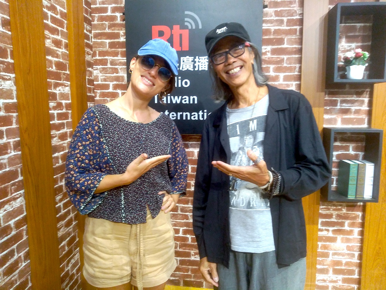 瓶中稿(華、粵)