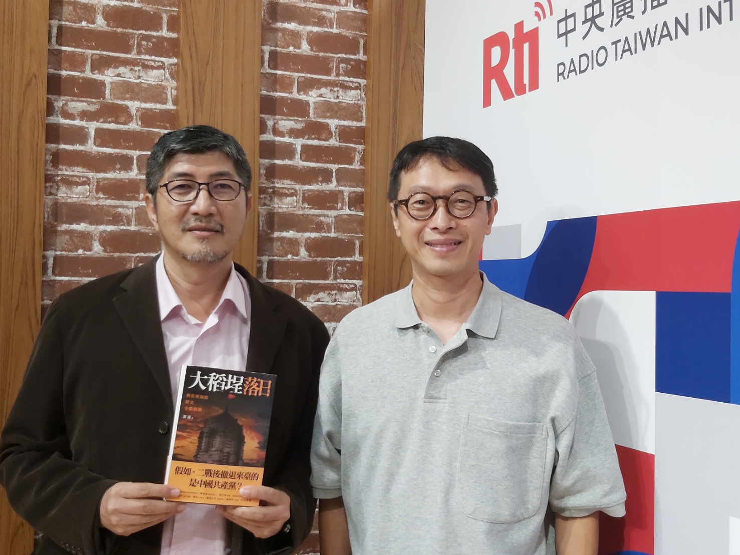 顛覆閱讀經驗與想像的精彩偵探小說/專訪譚端談《大稻埕落日》的創作故事 顛覆閱讀經驗與想像的精彩偵探小說/專訪譚端談《大稻埕落日》的創作故事