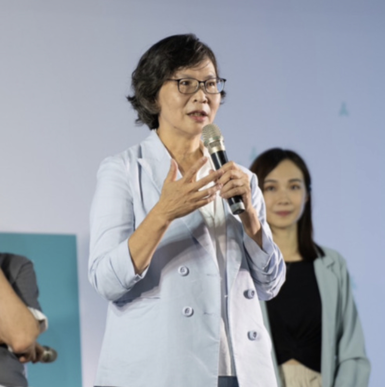 推動智慧照顧的困境與展望