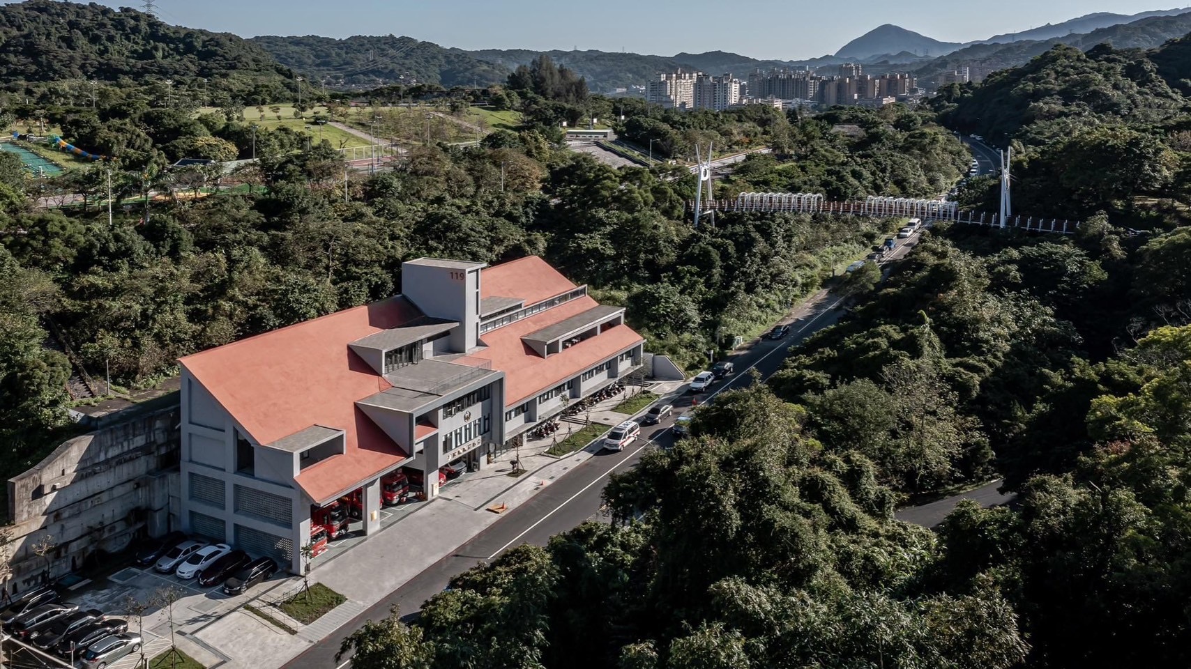 打造國際與在地化都市空間的建築