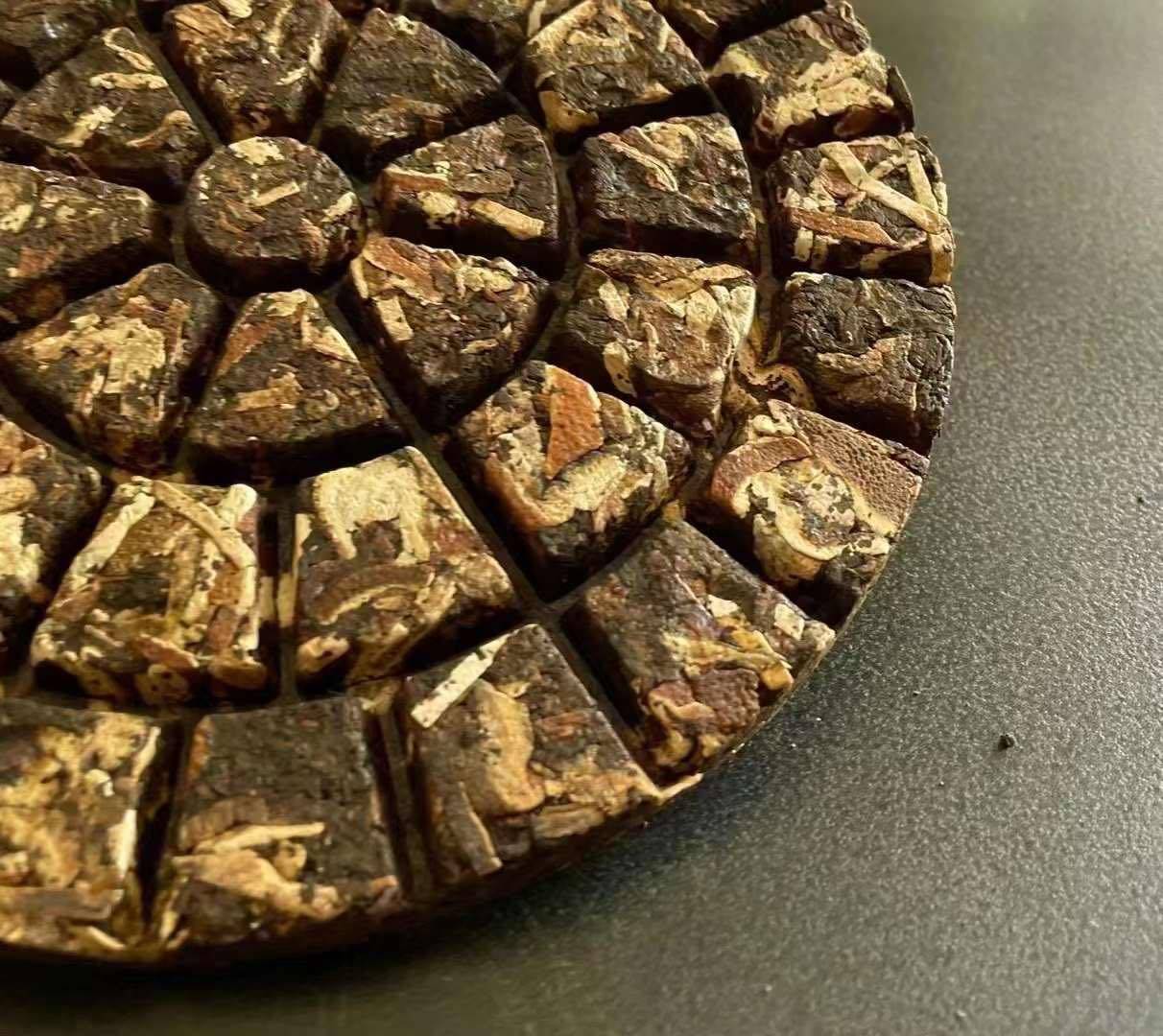 李娟想把故鄉普洱茶精緻推向世界