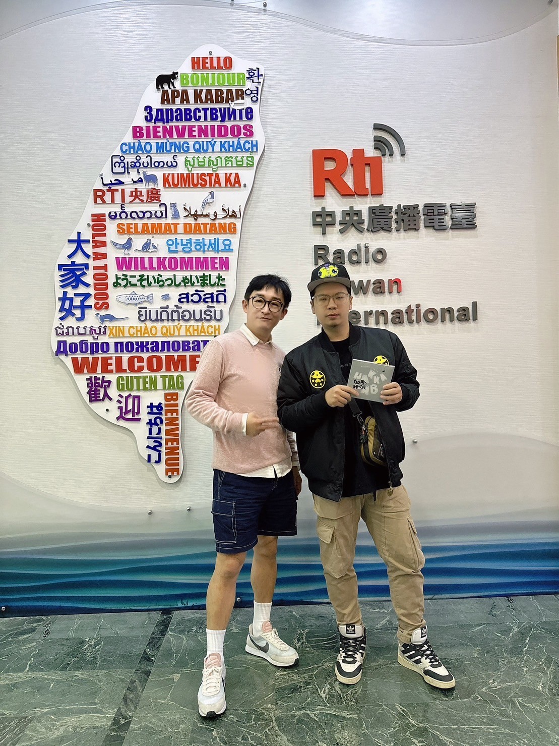 瓦楞紙雕藝術家的客家之路