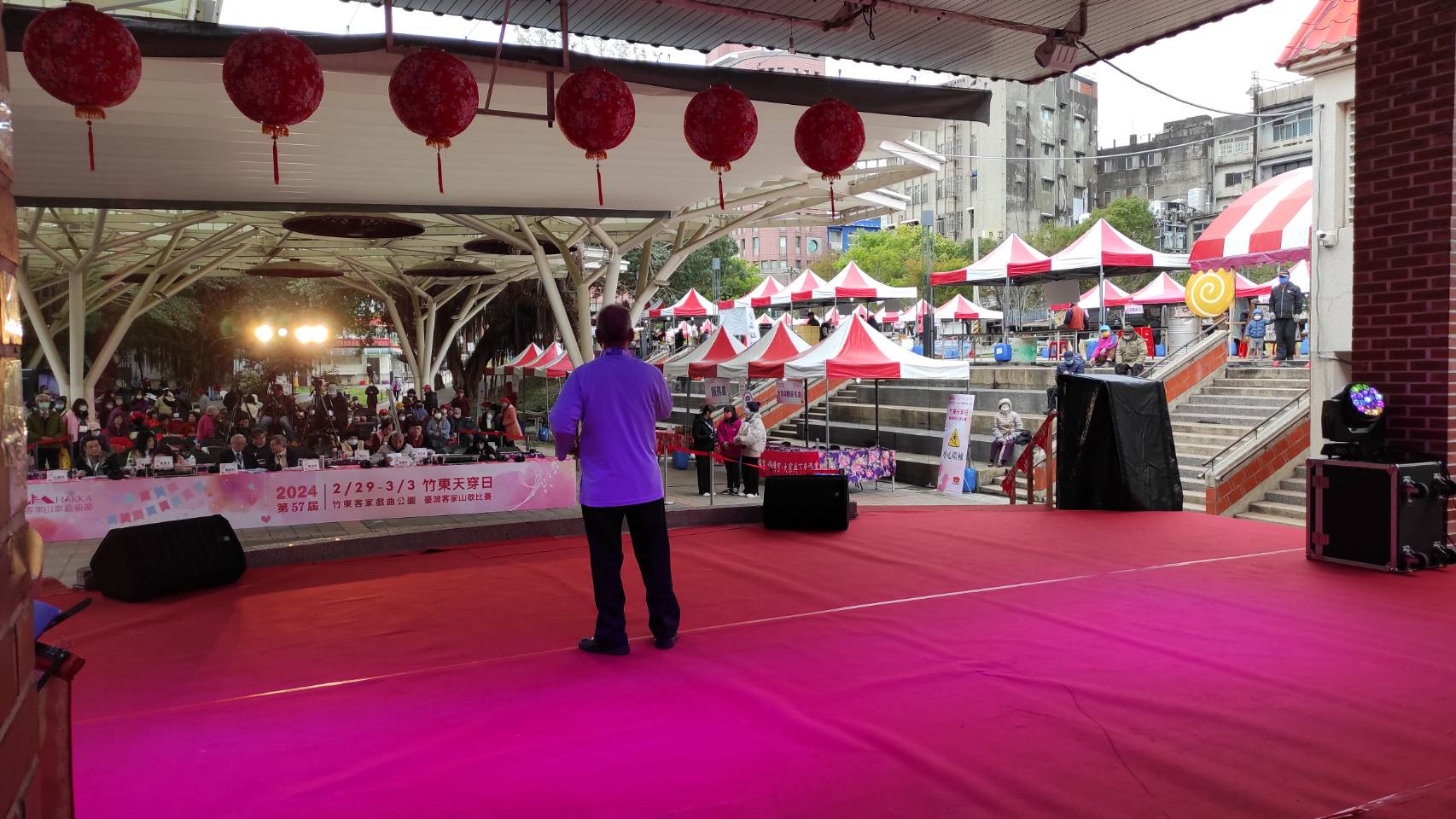 台灣客庄鬧天穿，山歌大聲唱