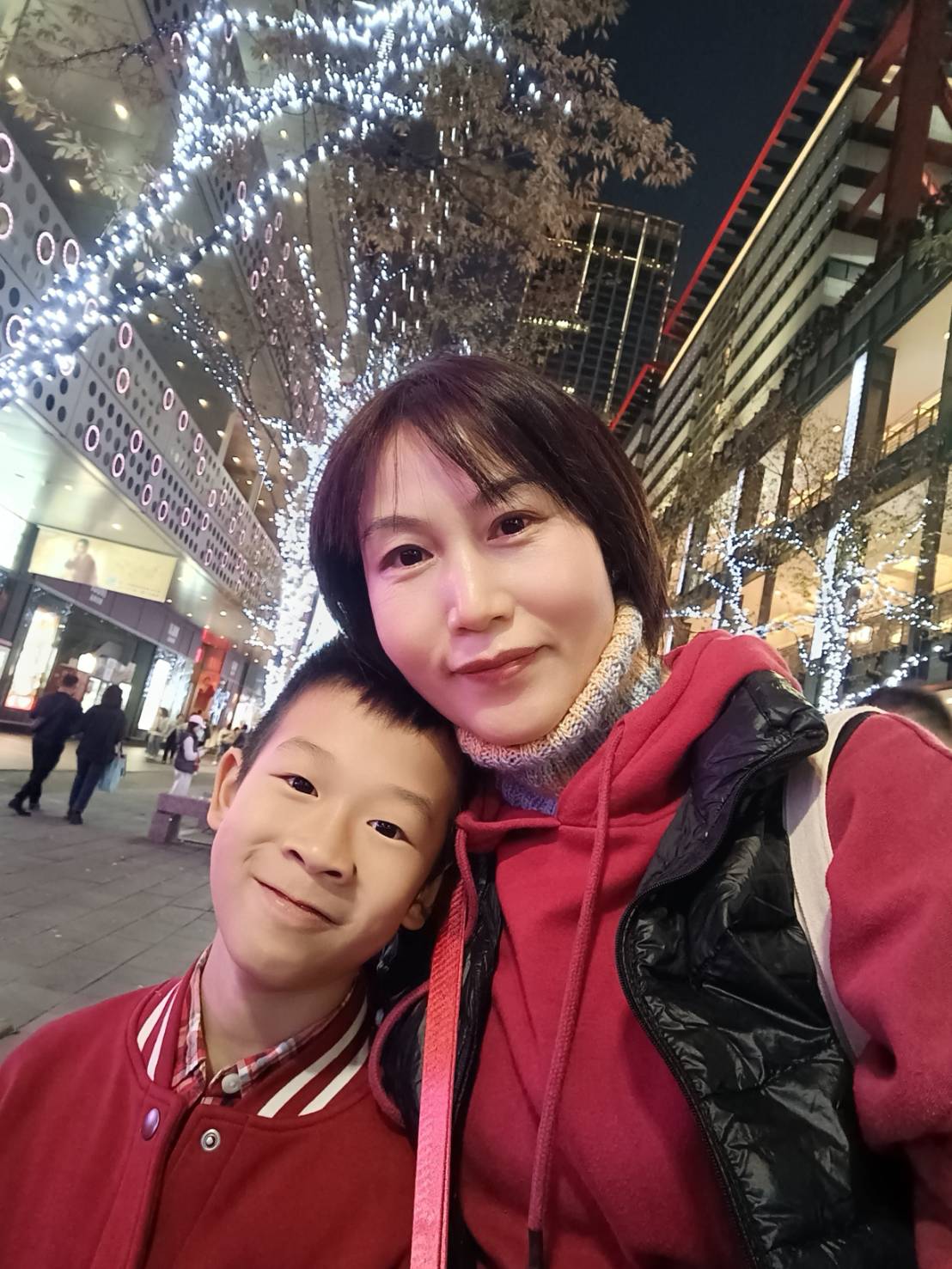 美術志業未完成，繼續深造也繼續投入成人美術教育