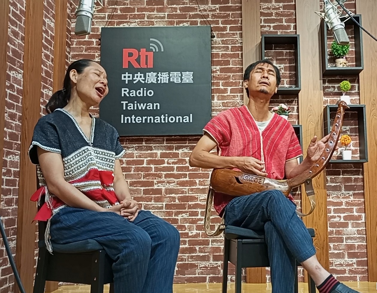 瓶中稿(華、粵)