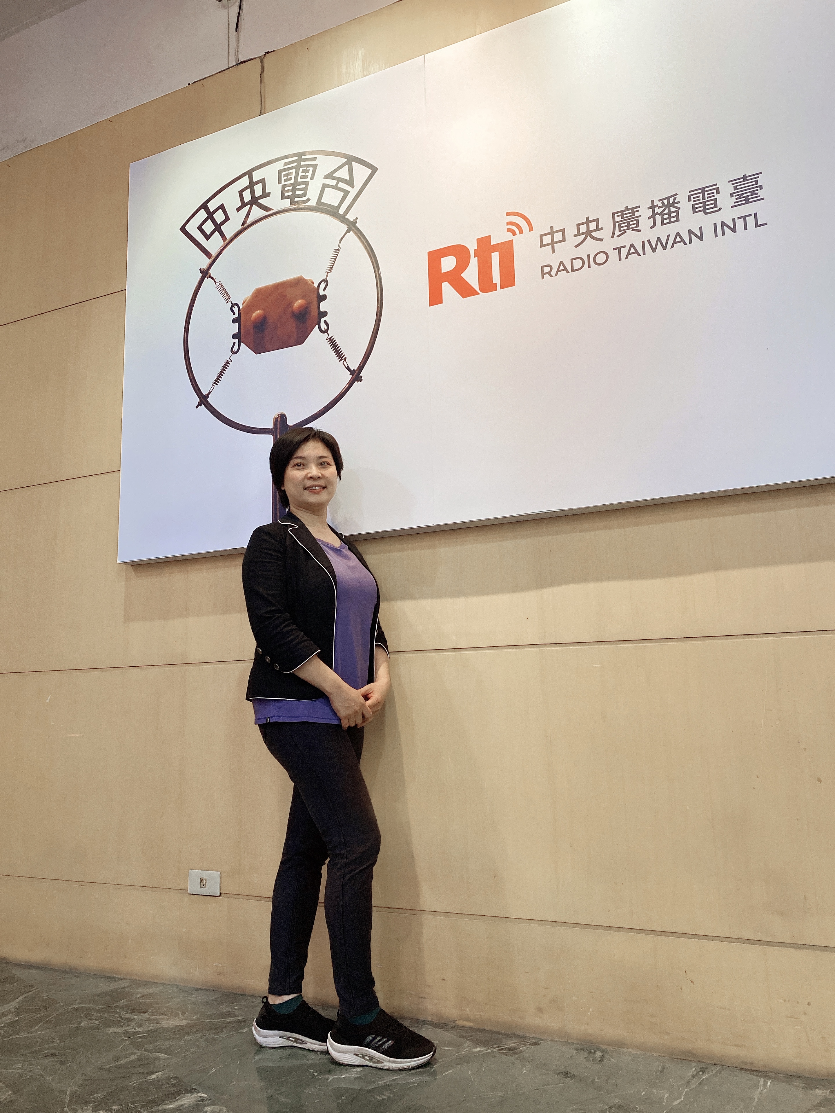 以中醫藥膳與芳療改善樂齡族的腰痠背痛
