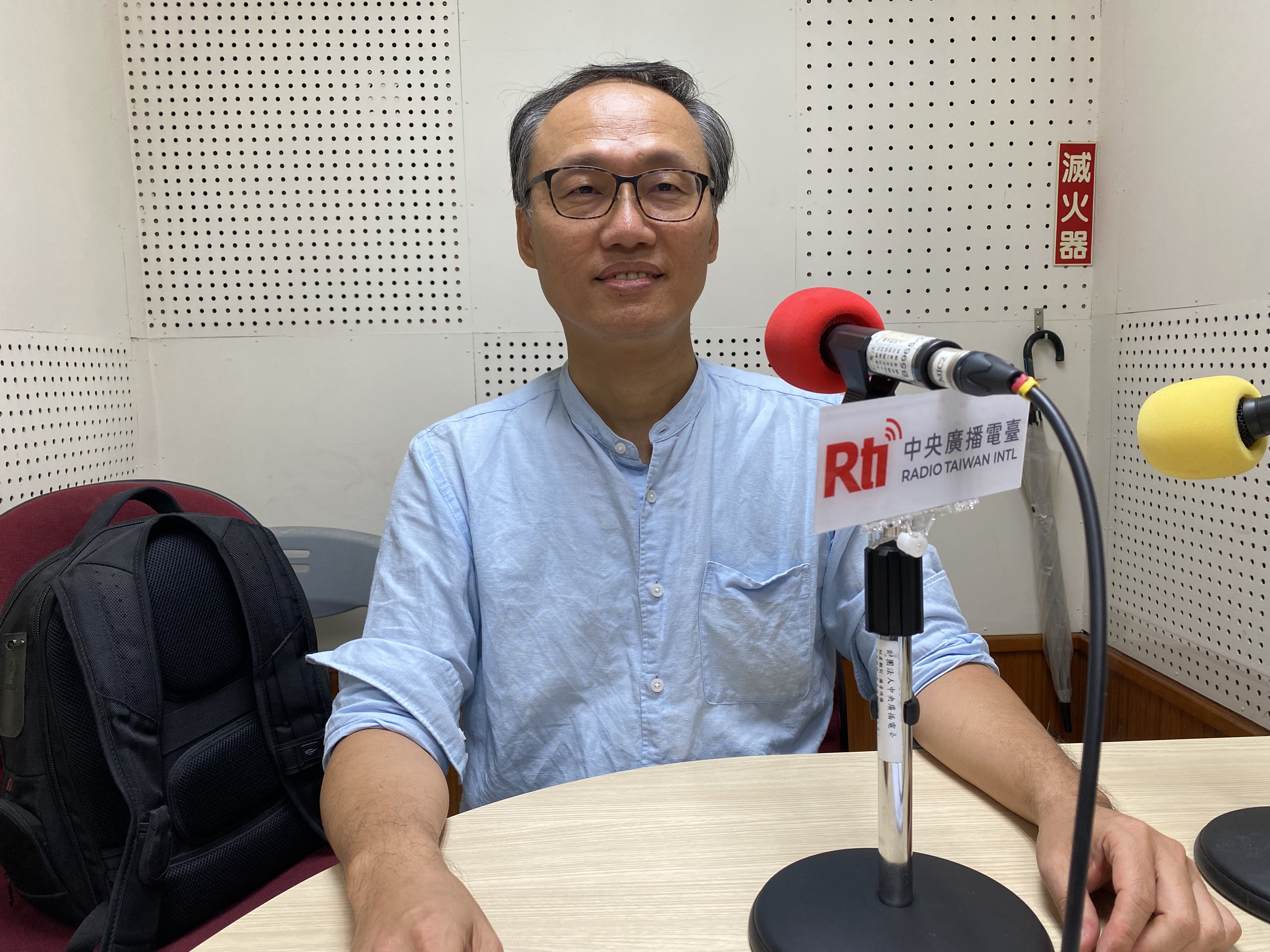 以接地氣方式和改變電池波，能改善銀髮族失眠與過敏