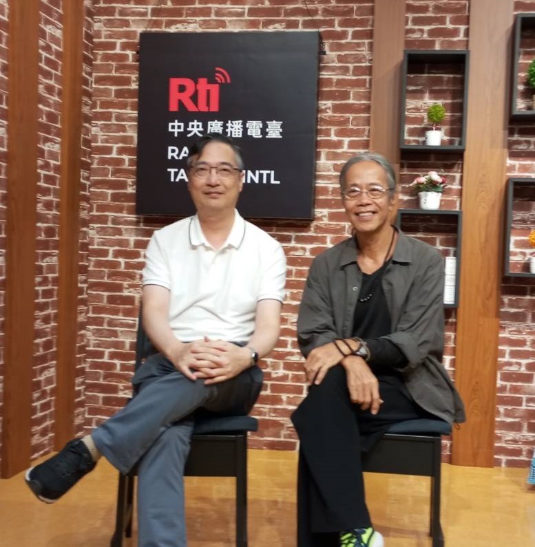 詩人陳滅VS學人陳智德：香港>東海＞詩歌和學問    The poet VS the academic: Hong Kong>Tung Hoi>poetry&the academy