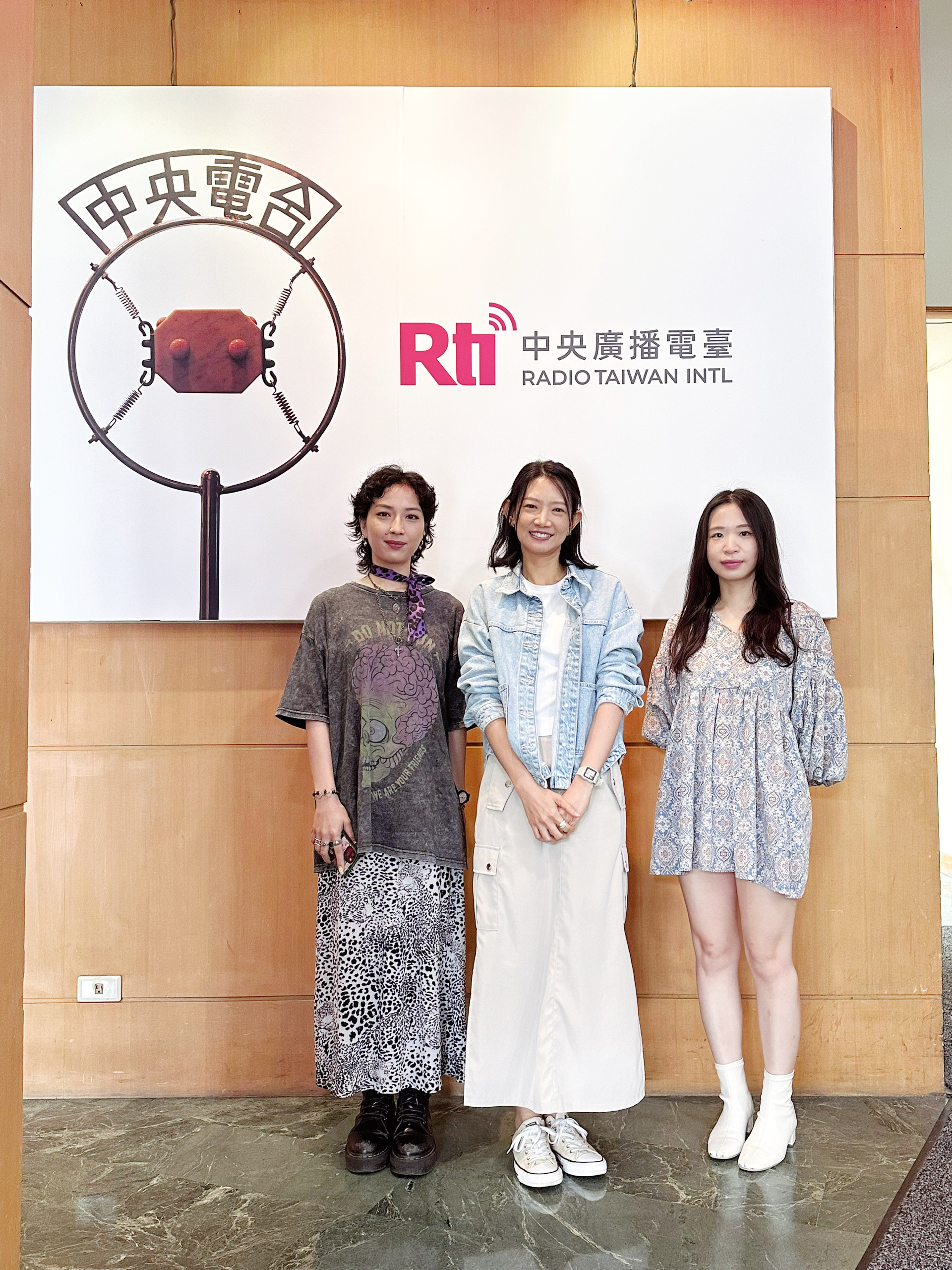 EP31-  希望可以讓這個行業的人慢慢健康起來  ft. 筠筠、蛹