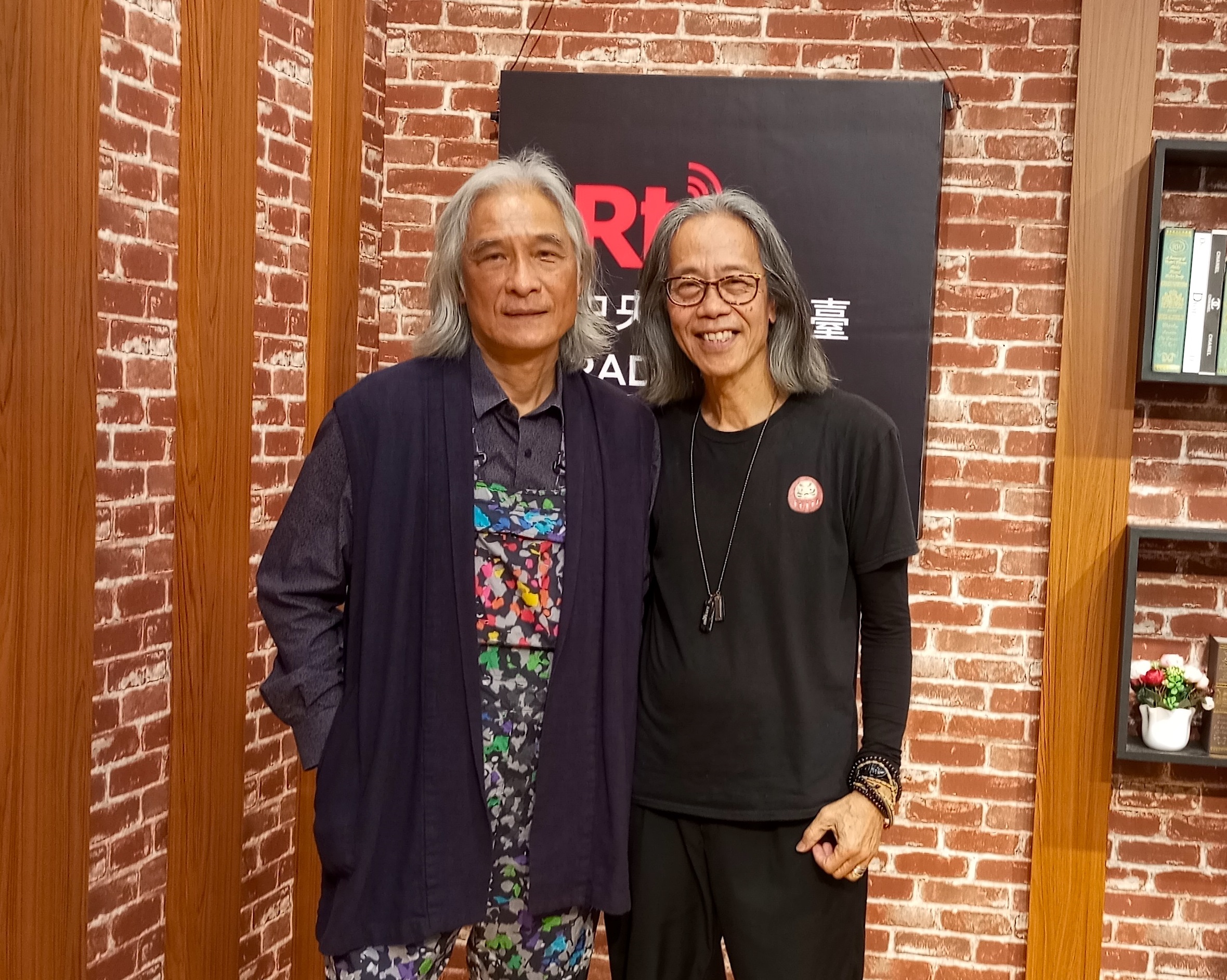 瓶中稿(華、粵)