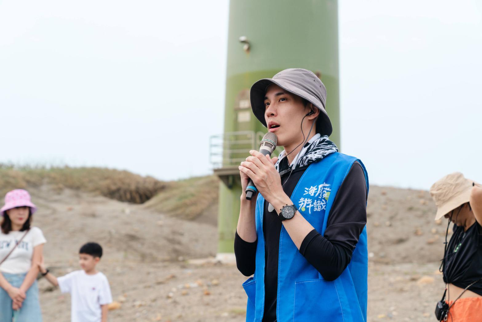 人與海的距離