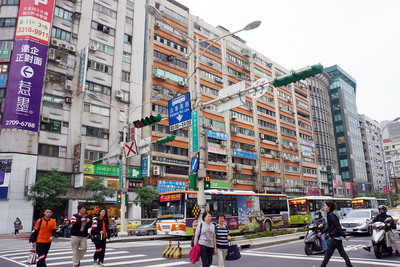 專題報導