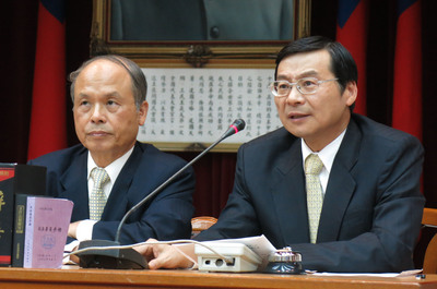 專題報導