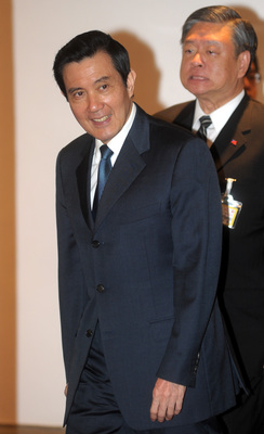 粵語晚間新聞
