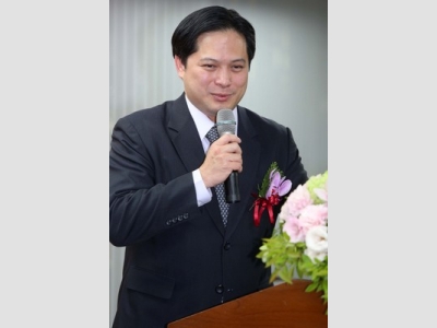 粵語晚間新聞