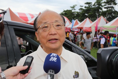 粵語晚間新聞