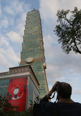 專題報導