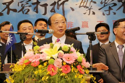 再戰台中市 胡志強連任路迢迢