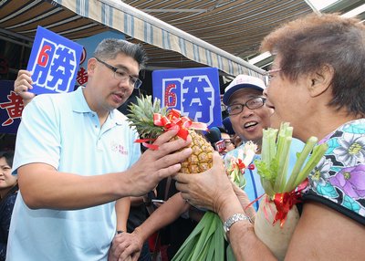 北市選情詭譎 柯要改變成真 連盼逆轉勝
