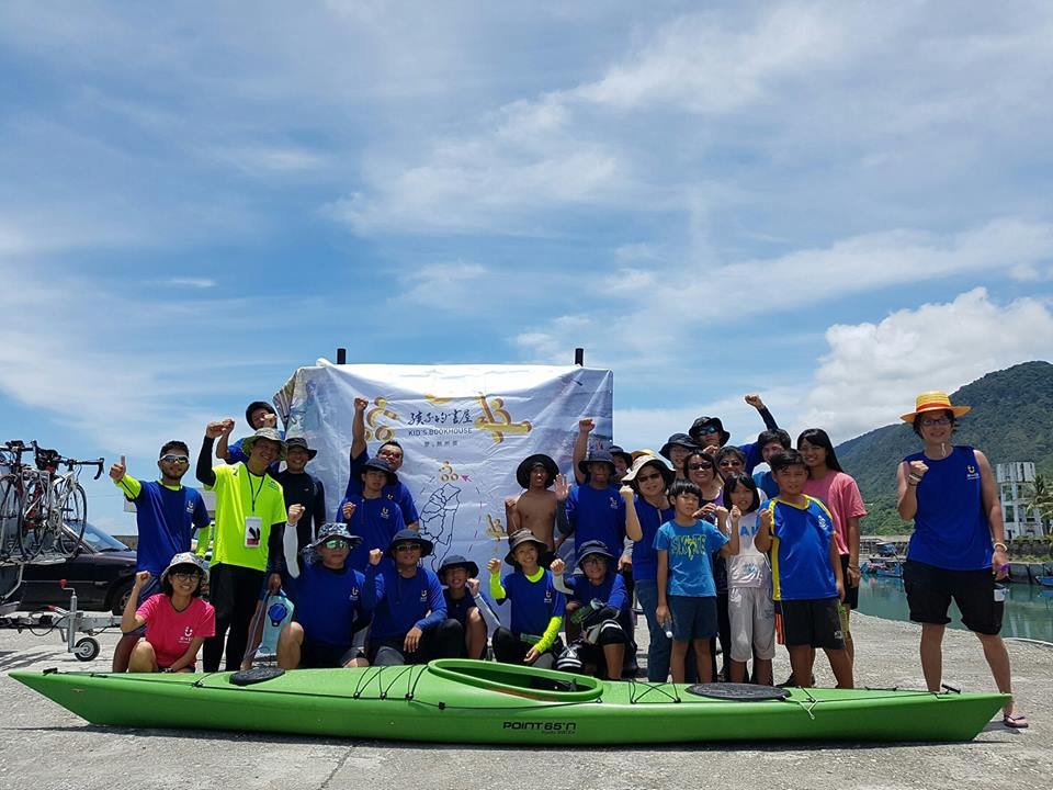 陸海空環島三部曲 陳俊朗助偏鄉生獲自信