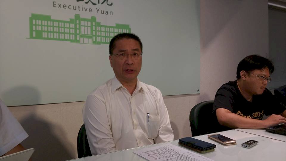 政院：礦業法政院版來不及送審 無程序瑕疵