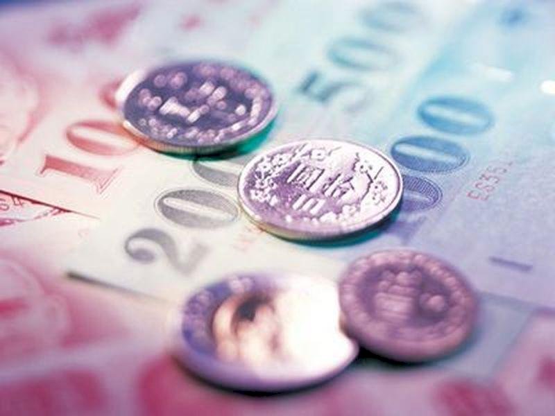新台幣貶 6分收30.457元