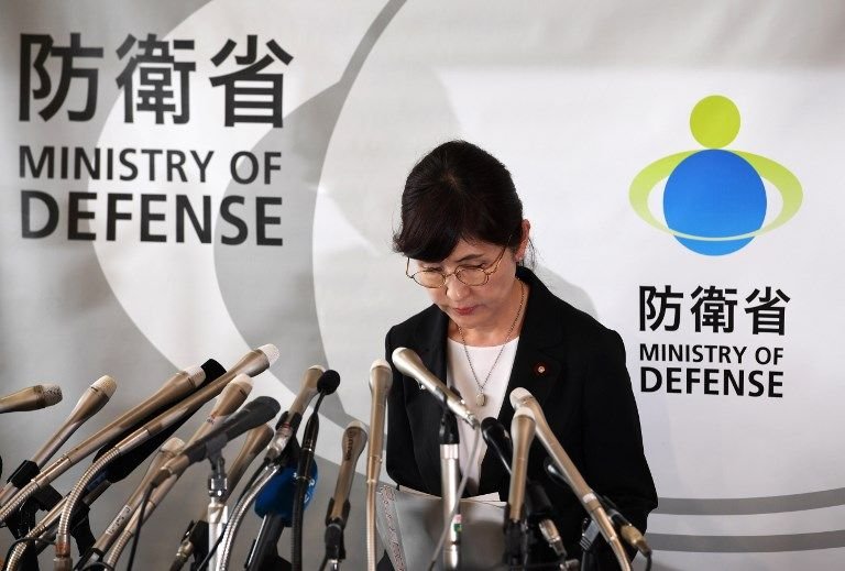 日防衛大臣宣布辭職 安倍致歉