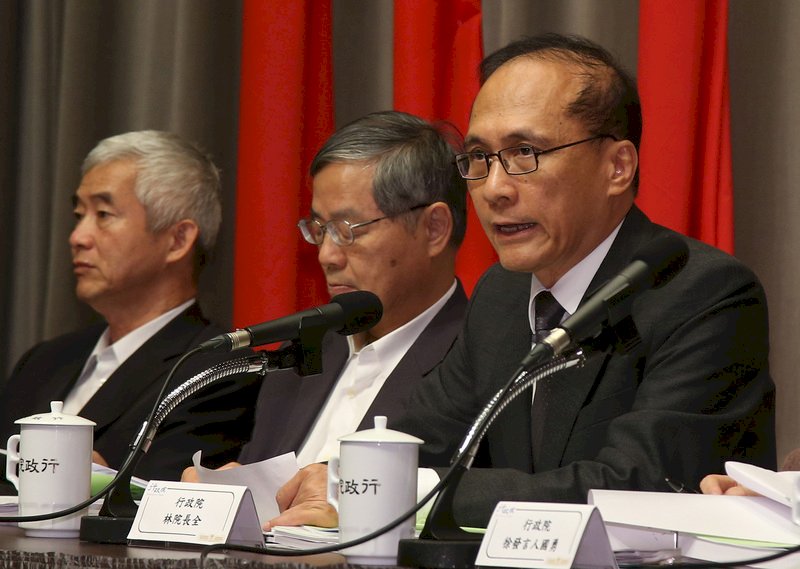 前瞻預算挑戰多 林全處境艱困