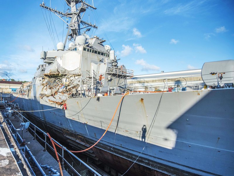 美驅逐艦和貨輪相撞 約12名海軍將受懲處