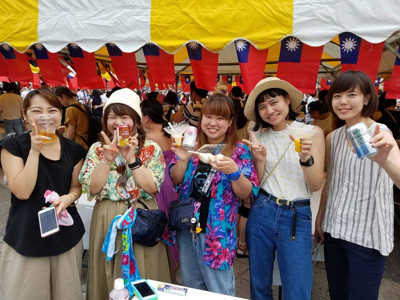 日本台灣嘉年華 民眾揮汗也要吃美食