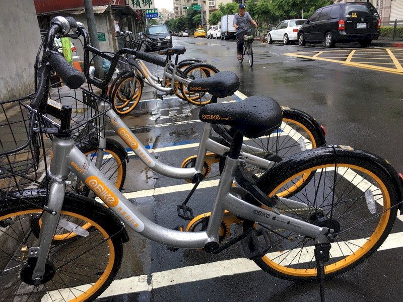 共享單車亂象多 政府配套不宜拖