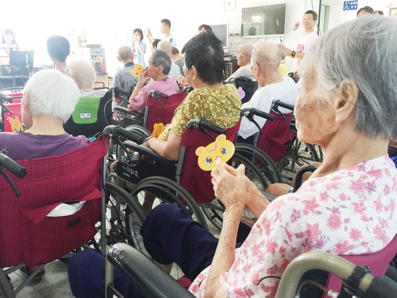 扶老負擔加重 老人增加工作人口縮減