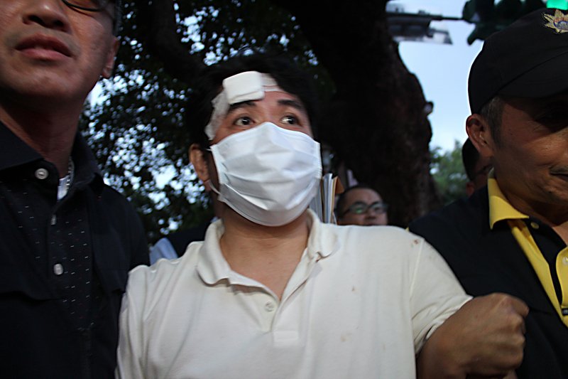 呂軍億涉偷武士刀砍憲兵 北院裁定羈押