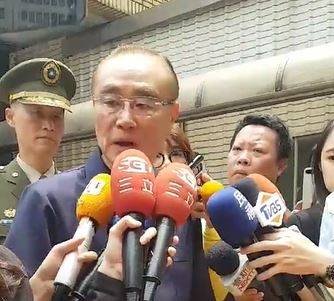 國防部長馮世寬首出訪 將過境美國
