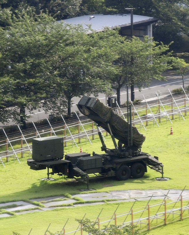 北韓飛彈越上空 日：疑射超中程飛彈