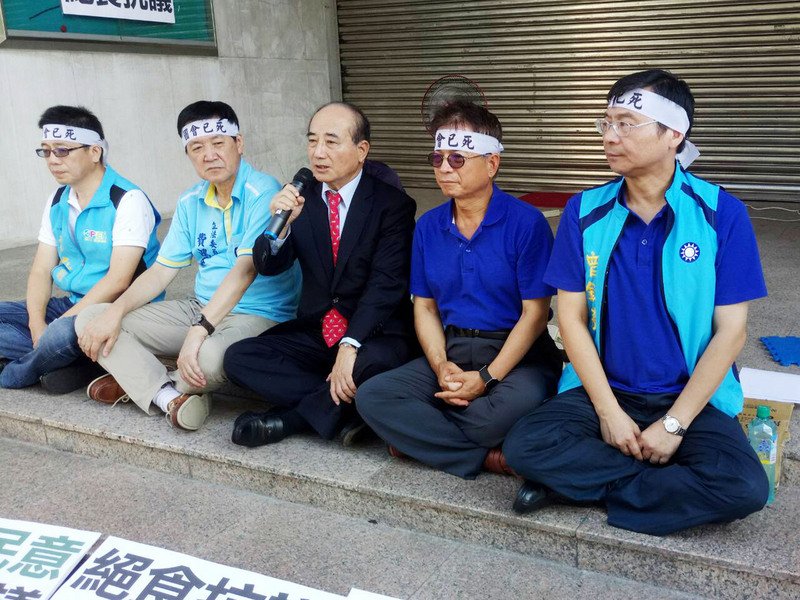藍委禁食抗議前瞻審查不公 綠營尊重