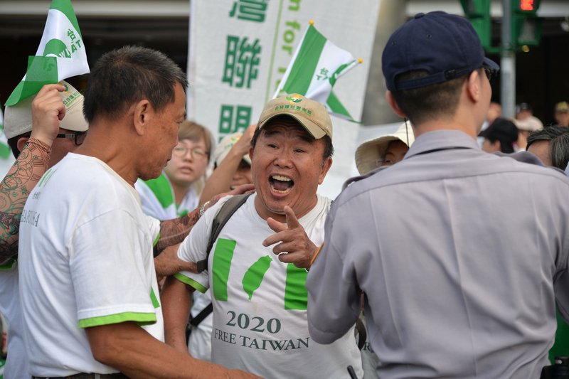 世大運閉幕再現陳抗脫序 未擾典禮進行