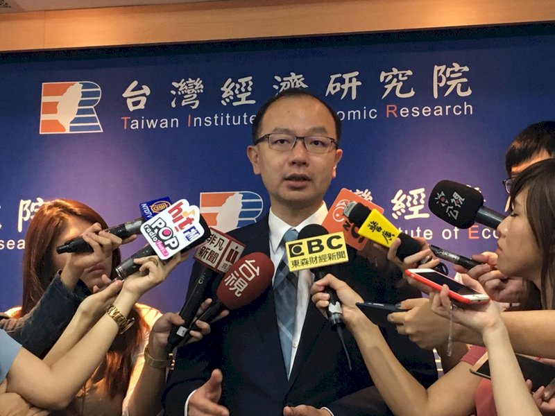 新財經內閣首要面對 學者：前瞻與一例一休
