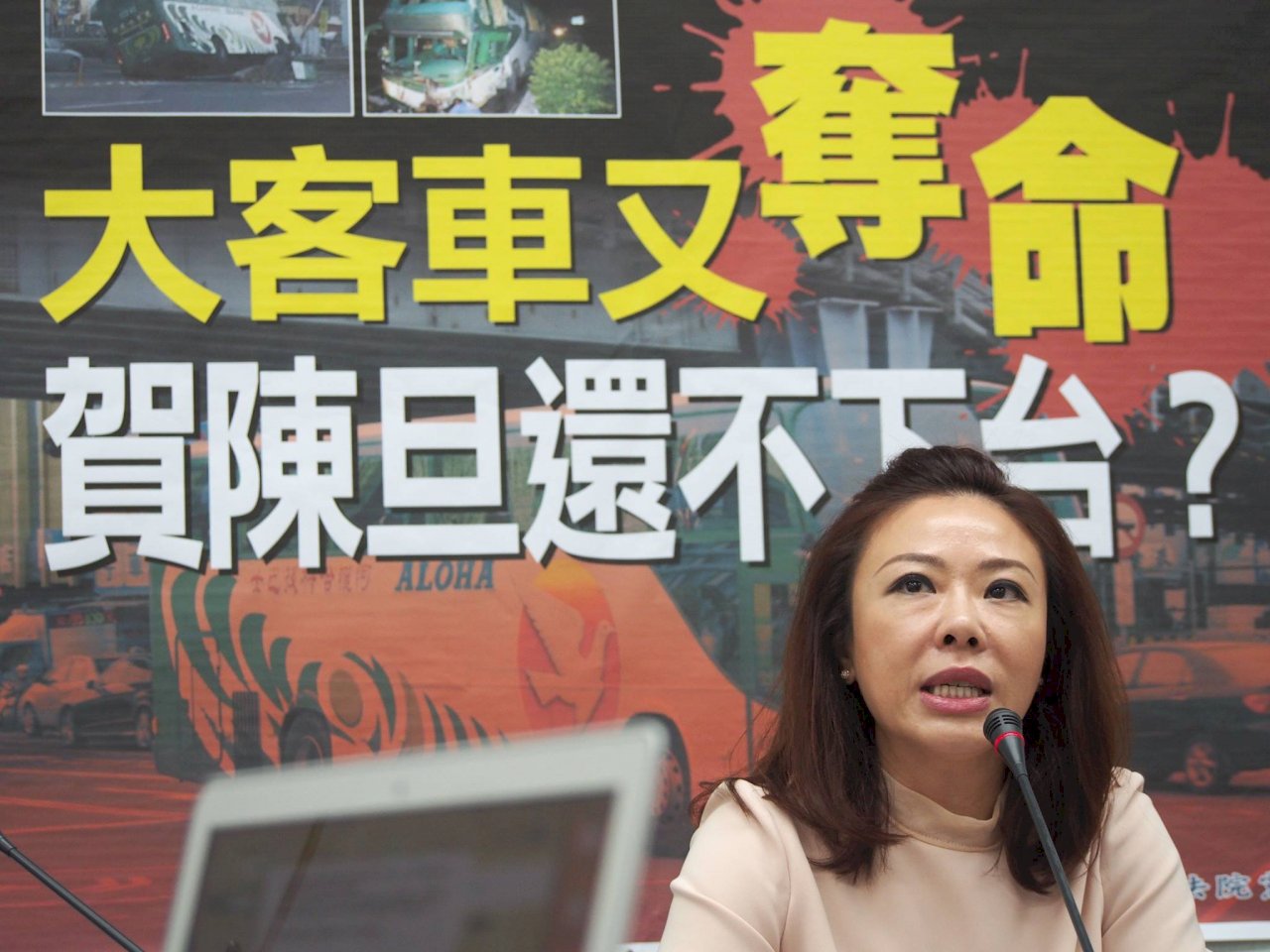 強制繫安全帶修法未完成  朝野盼交部快送案