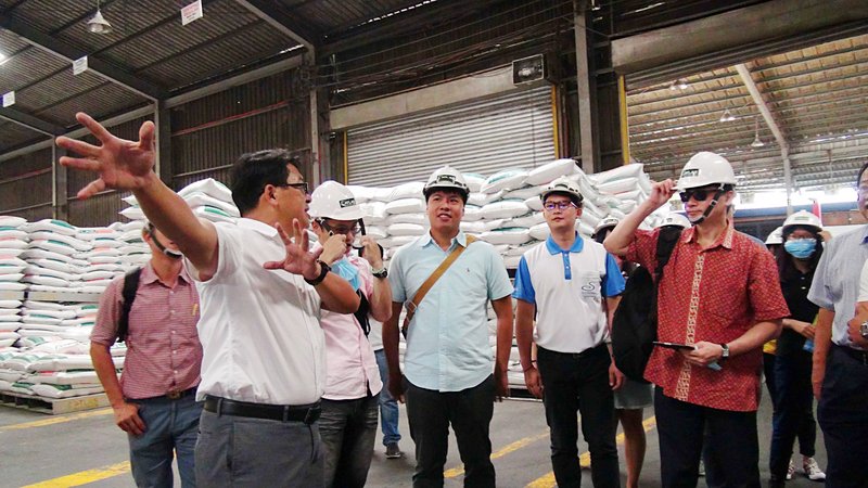 農業青年大使訪菲 台商傳授「合法」二字訣