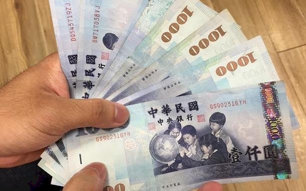 調查：5成上班族凍薪逾3年