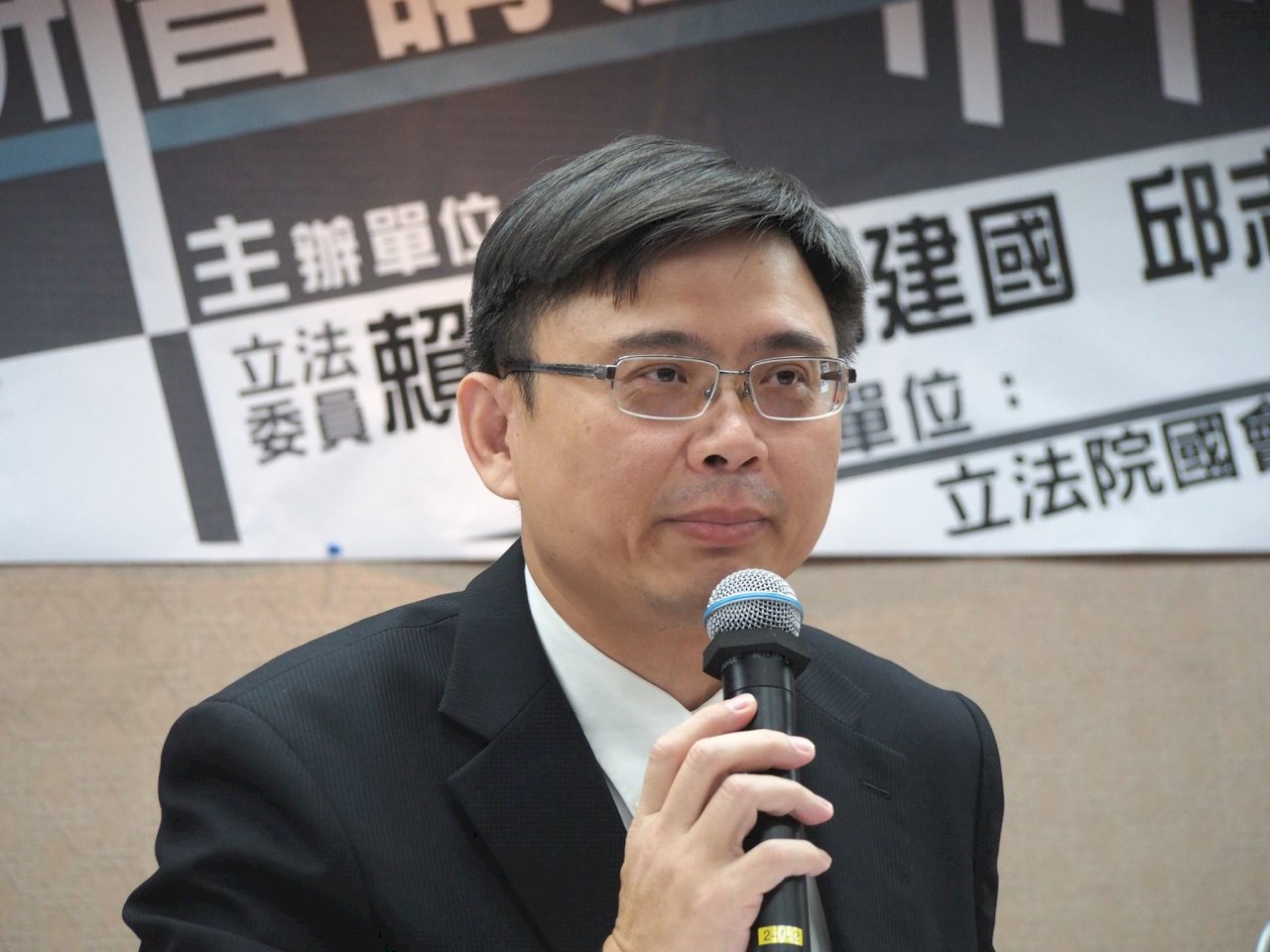 新閣新預算 賴瑞隆讚「撙節」風格