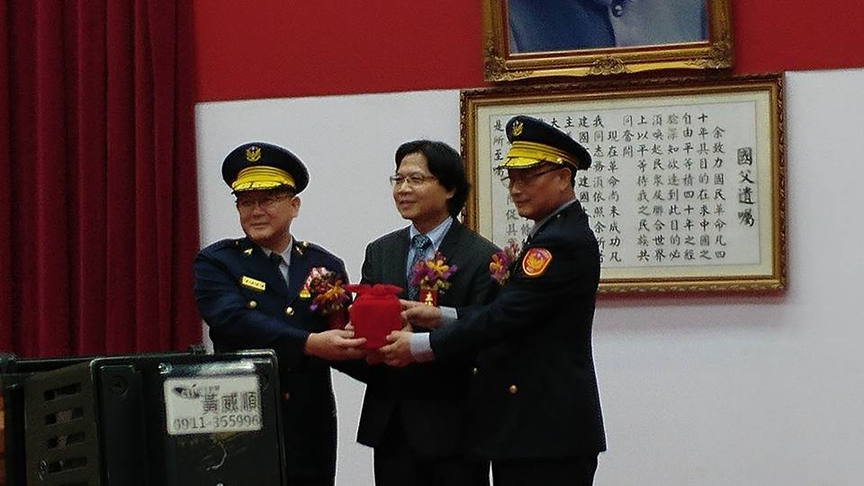 新舊任警政署長交接 葉俊榮：無關派系