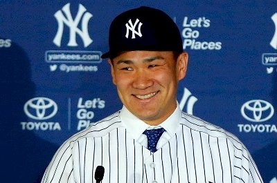 田中將大遭球重擊頭部倒地 送醫觀察